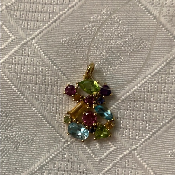 Pendant - Picture 1 of 9